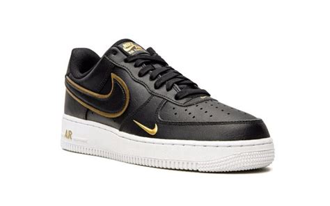 nike air force 1 zwart wit goud|zwarte air force 1.